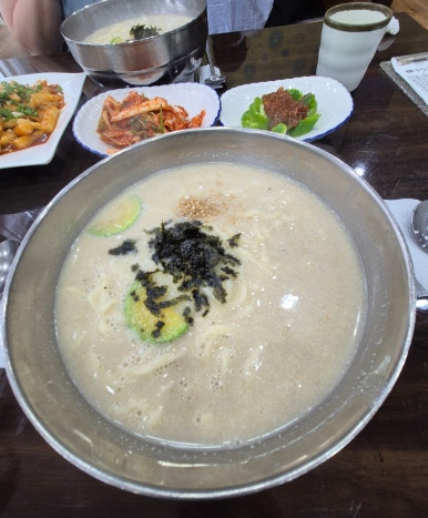 금장칼국수 이미지