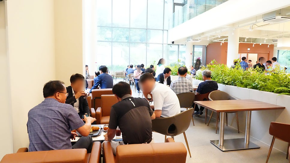 우즈커피 이미지