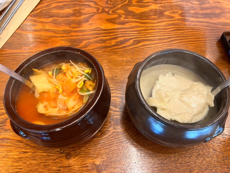 비오는항아리손수제비 이미지