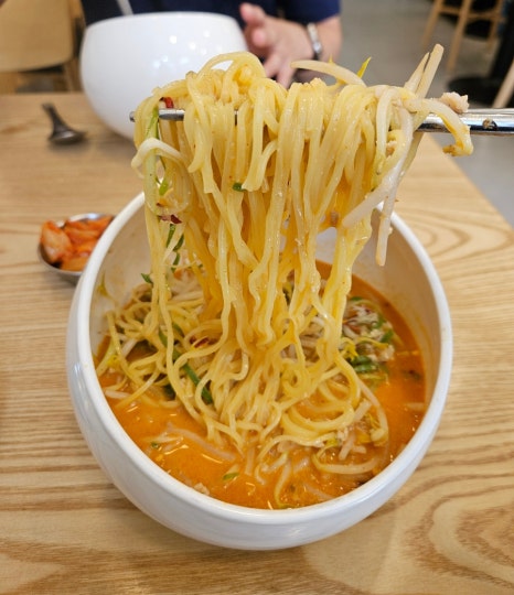 탄탄면공방 파주문산점 이미지