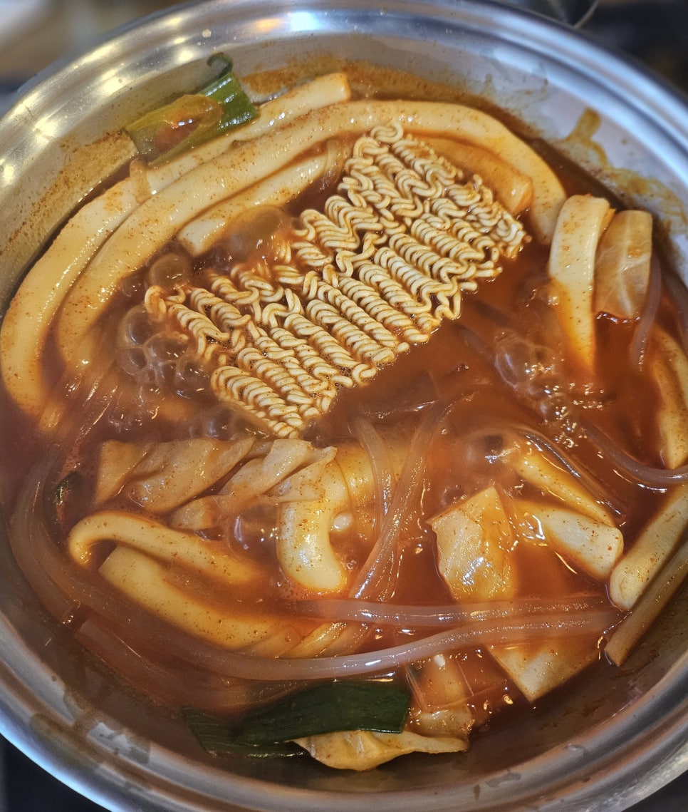 두끼떡볶이마산 이미지