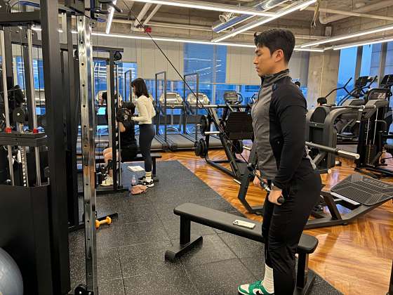 휘트니스피플우먼 이미지