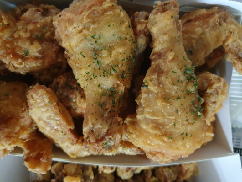 숯양두마리치킨 이미지