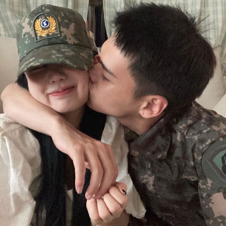 왁싱남녀 이미지