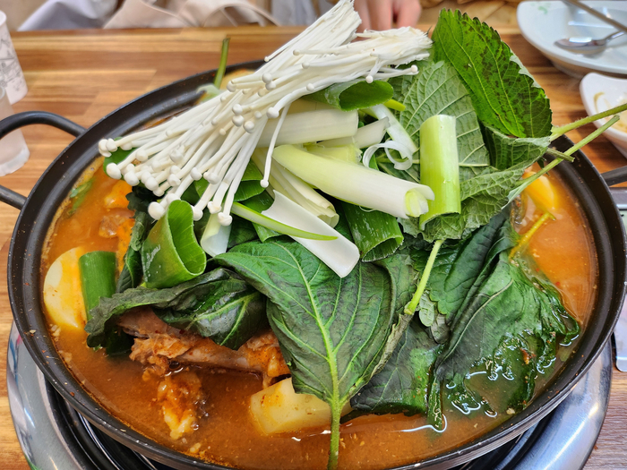 진미 감자탕 부대찌개 이미지