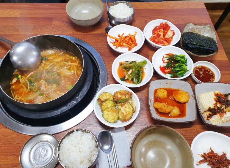 명가유황오리랑돼지 이미지