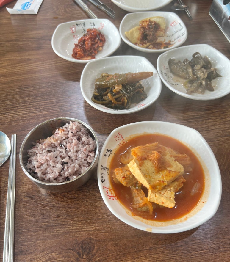 명가 찌개백반 이미지
