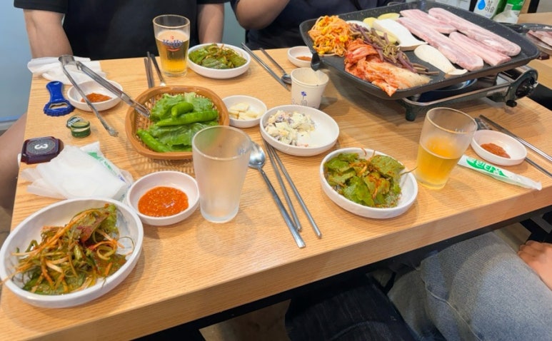 부엉이대패삼겹살 이미지