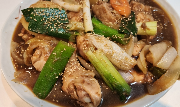 흑마늘안동찜닭 이미지
