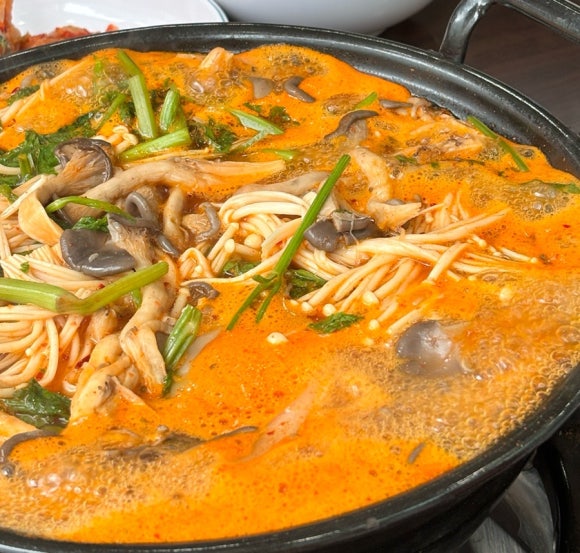고수경샤브칼국수 이미지