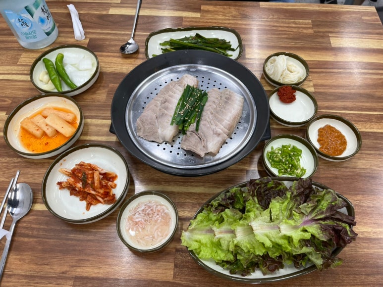하수헌장수돼지국밥 이미지