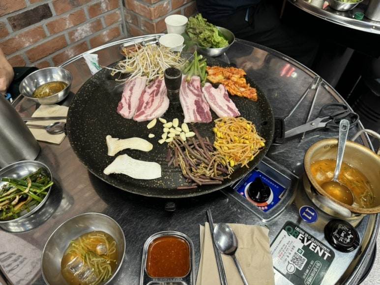 교대솥삼구 이미지