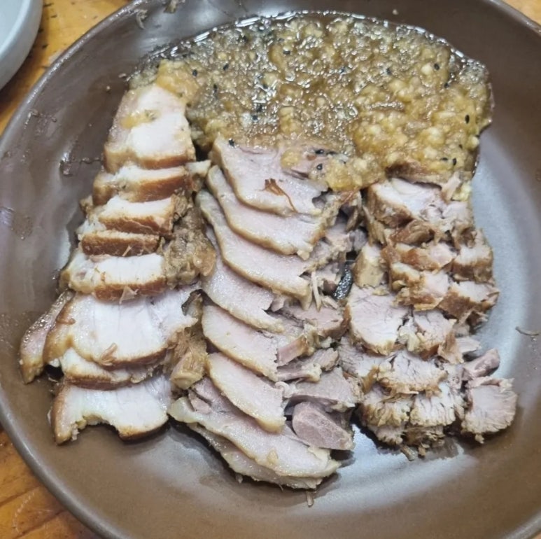 두메골마늘보쌈 이미지