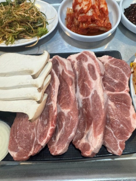 금돼지 연탄구이 이미지