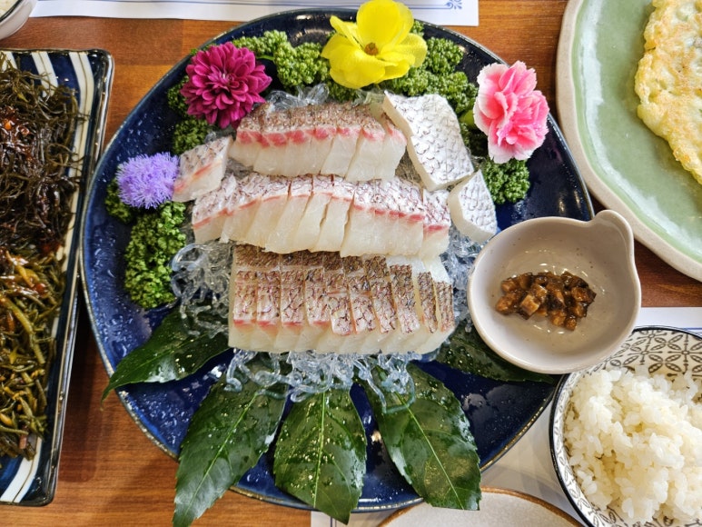 정성횟집 이미지