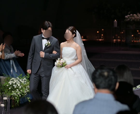 아디도(ADido) 이미지