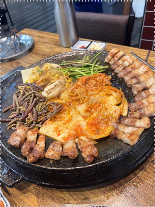무쇠삼겹살 이미지