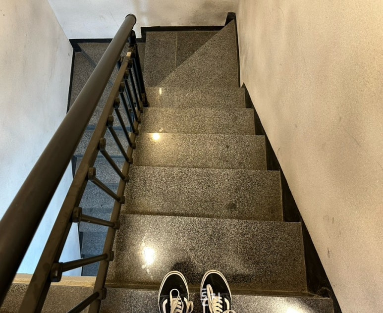 본가참나무장작통닭누룽지통닭 이미지