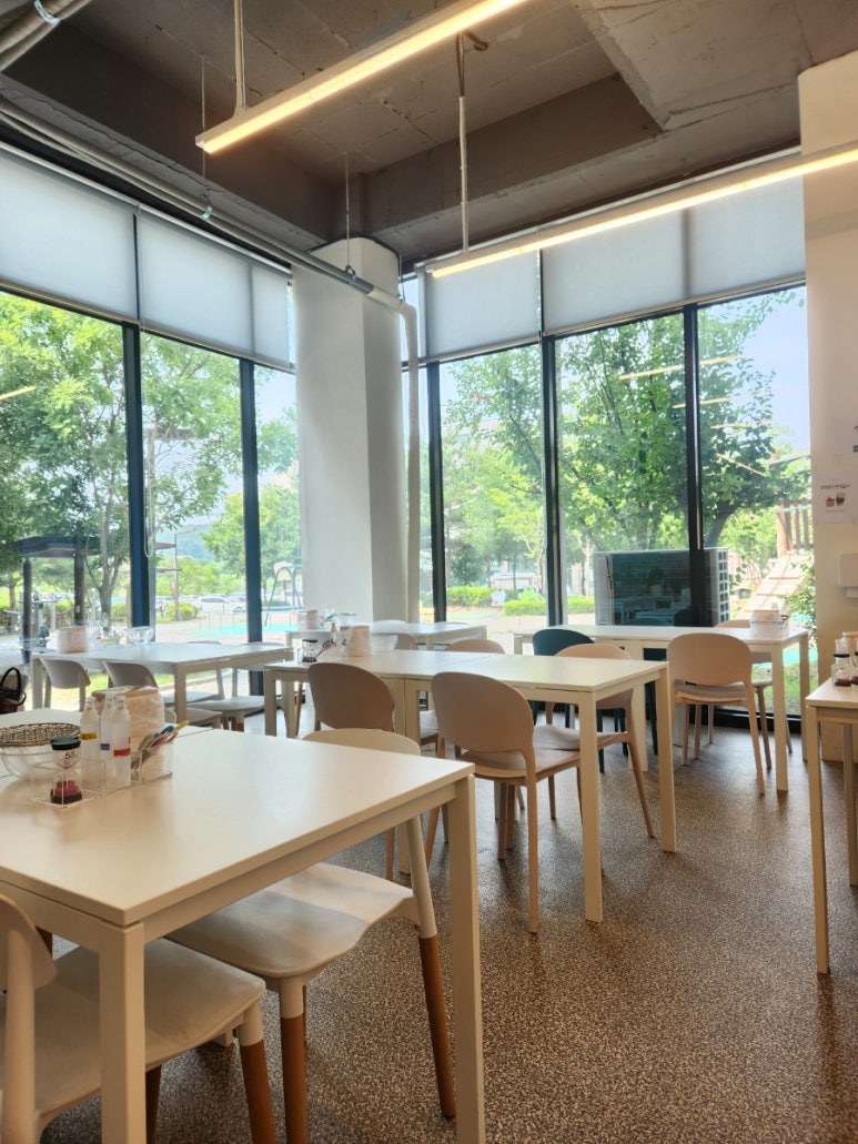 팅글리슬라임cafe 이미지
