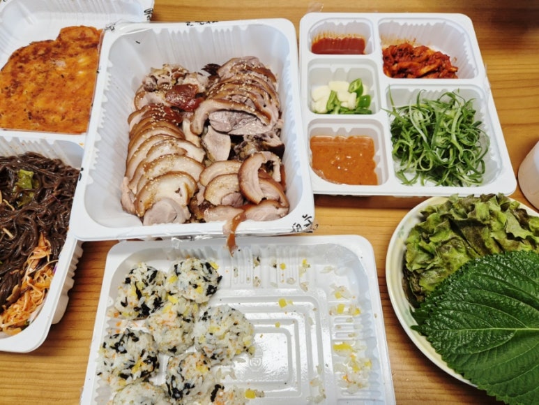 으뜸왕족발 이미지