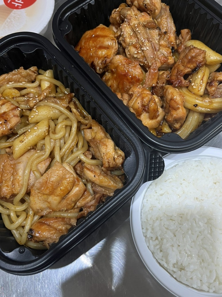 동근이숯불두마리치킨 신곡점 이미지
