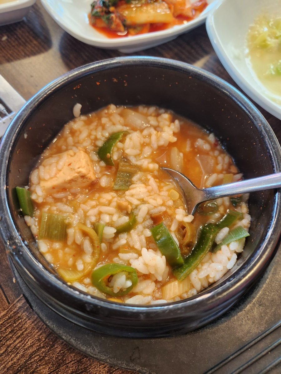 찬우물숯불갈비 이미지