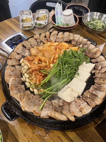 무쇠김치삼겹 이미지