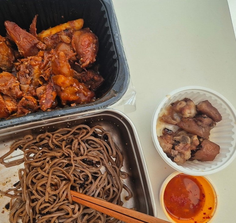 석아저씨족발 이미지