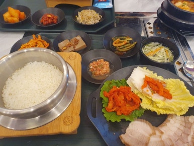 노릇노릇식당 이미지