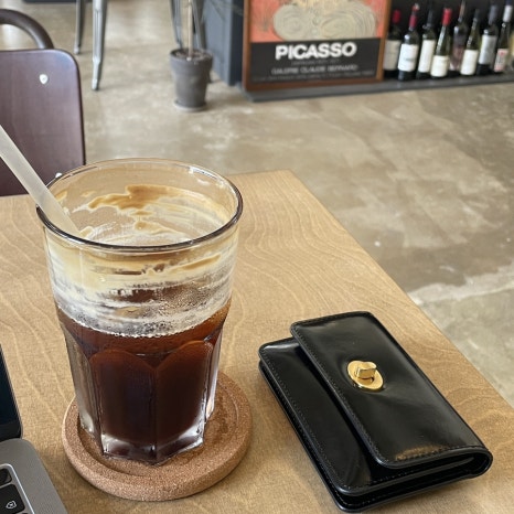 더모즈커피바 이미지