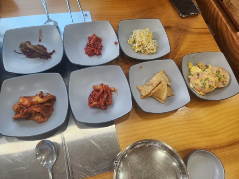 부자닭한마리칼국수 이미지