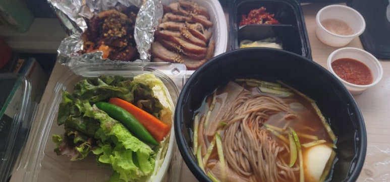 오가족발 이미지