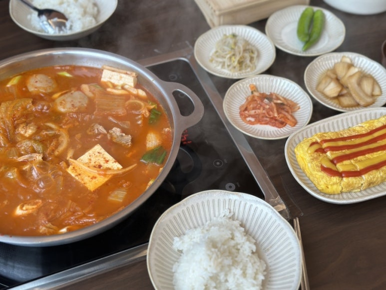 사랑담은 묵은지찜찌개 부산시청점 이미지