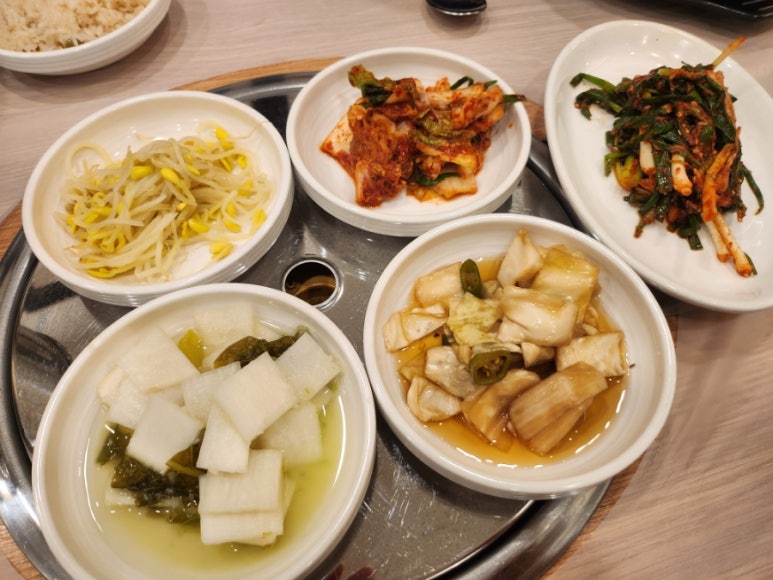 참일능이백숙 이미지
