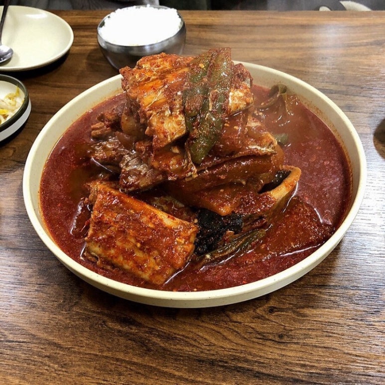 얌얌식당 이미지