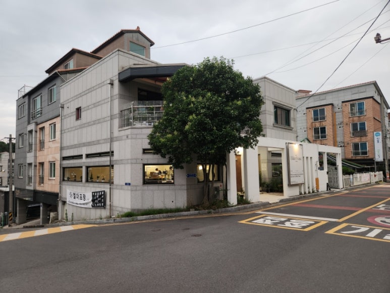 엘더프랑사천점 이미지
