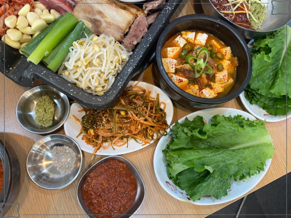 황금복돼지 이미지