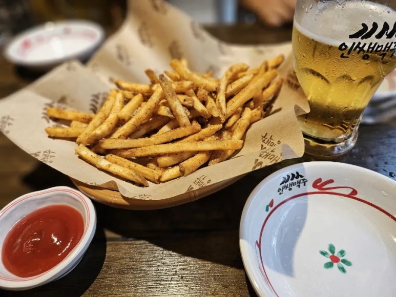인쌩맥주 수원영통구청점 사진 2