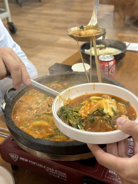 장미돼지국밥 이미지