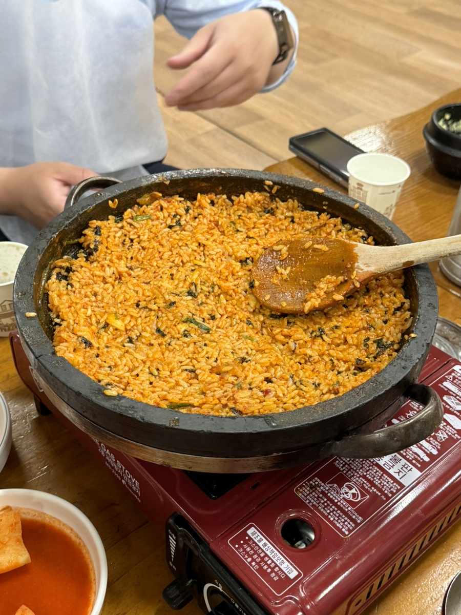 장미돼지국밥 이미지