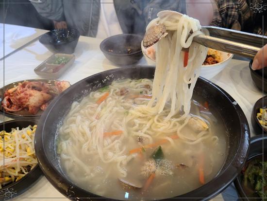 명품칼국수 이미지