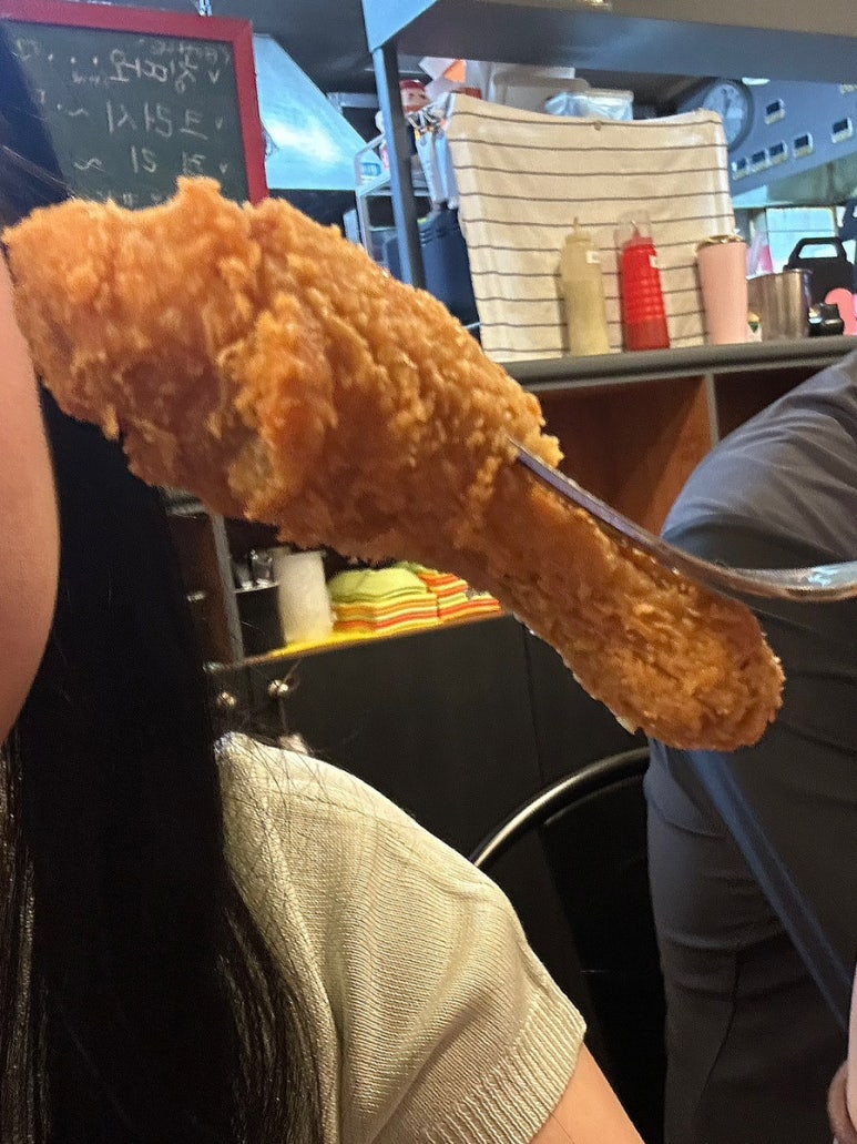 큐큐치킨 이미지
