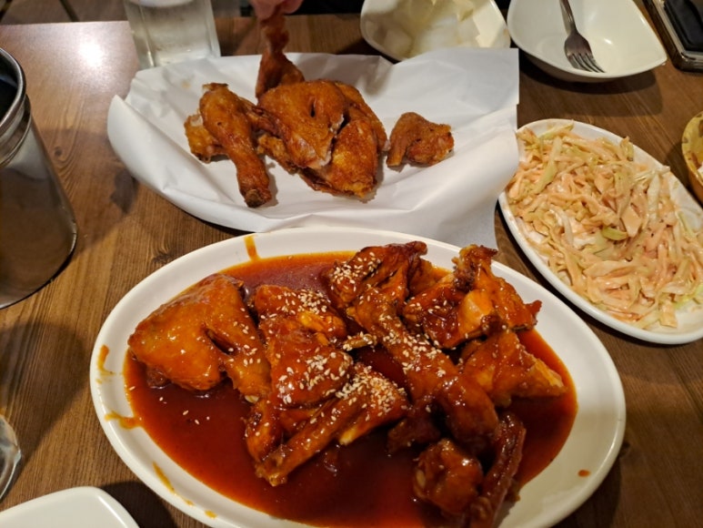 밤푸스치킨 이미지