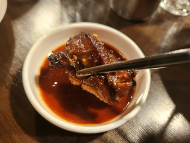밤새우는닭 이미지