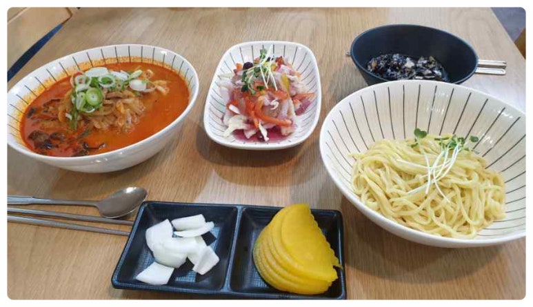 명품짜장 이미지