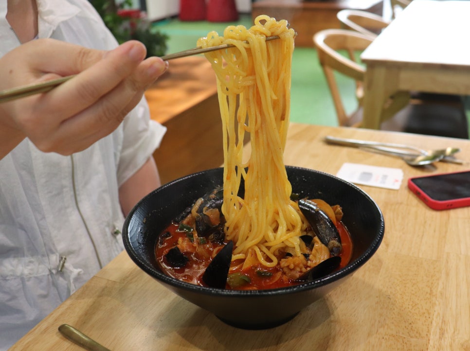 청년반점&청년커피 이미지