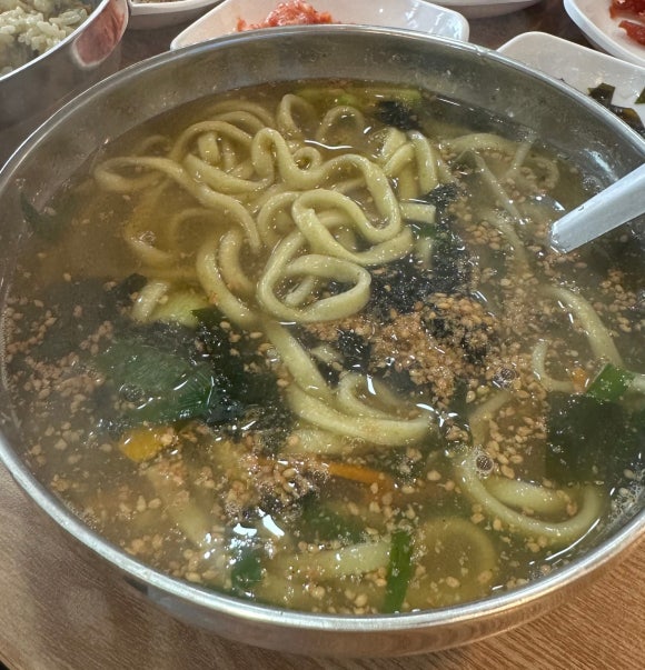 울릉도아리랑따개비칼국수 이미지