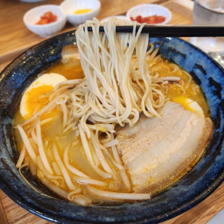 마꾸니라멘＆덮밥 이미지