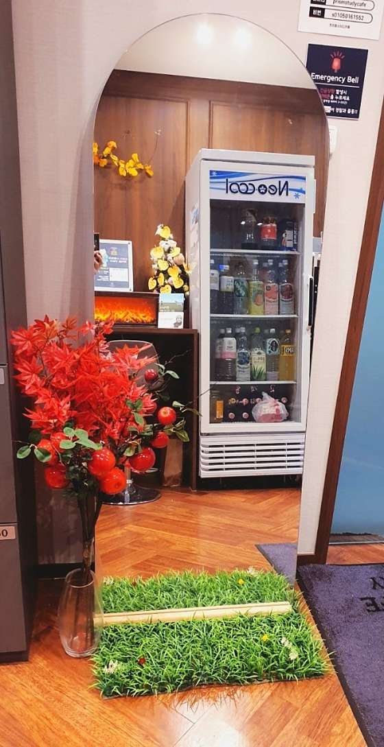 프리즘스터디카페 이미지