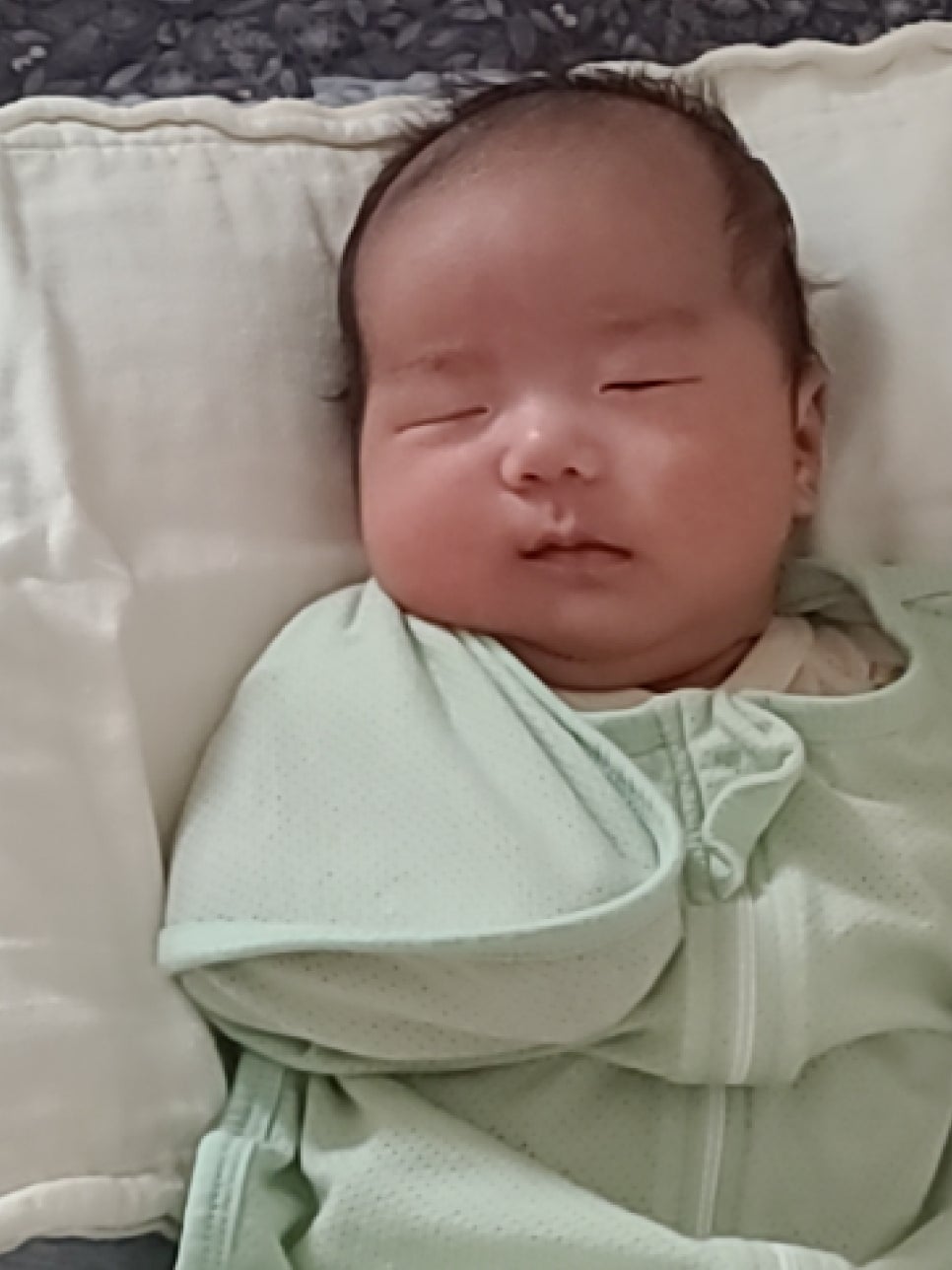 율탱 이미지